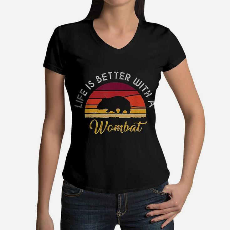 Retro Vintage Life Is Better With A Wombat Lovers Women V-Neck T-Shirt