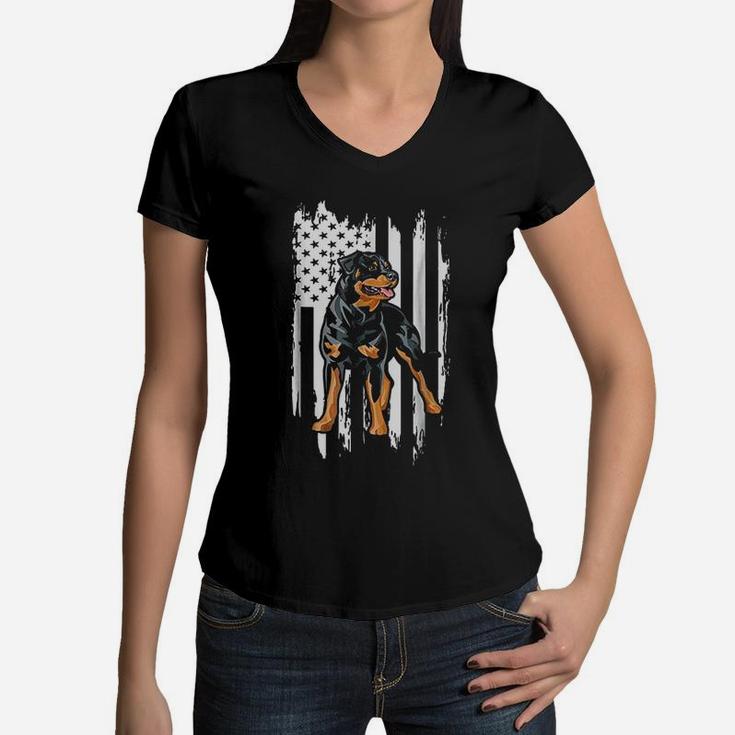 Rottweiler Dog Vintage Usa American Flag Women V-Neck T-Shirt