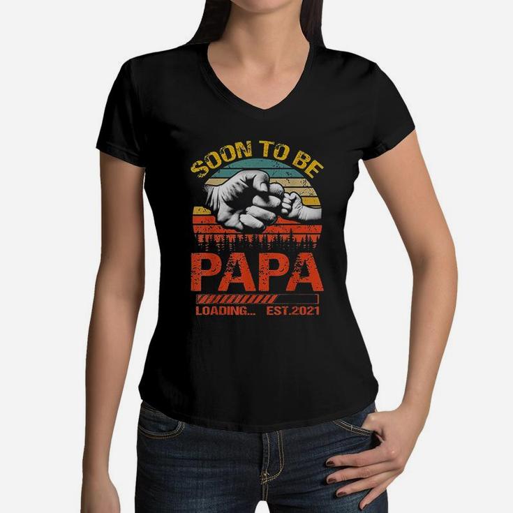 Soon To Be Papa Est 2021 New Papa Vintage Women V-Neck T-Shirt