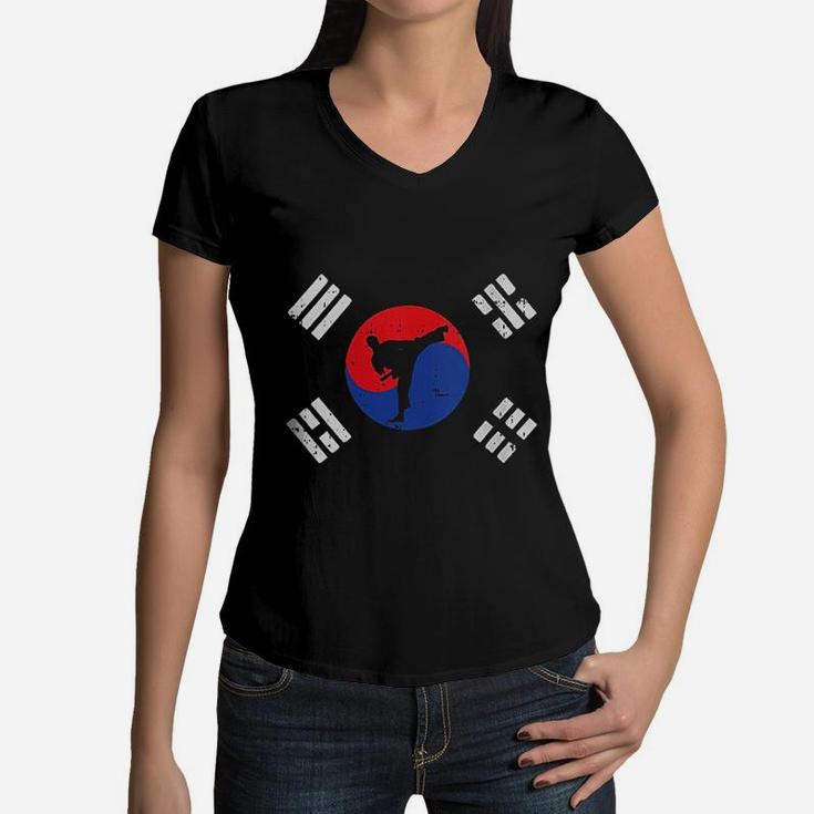 Taekwondo South Korea Flag Vintage Korean Martial Arts Gift Women V-Neck T-Shirt