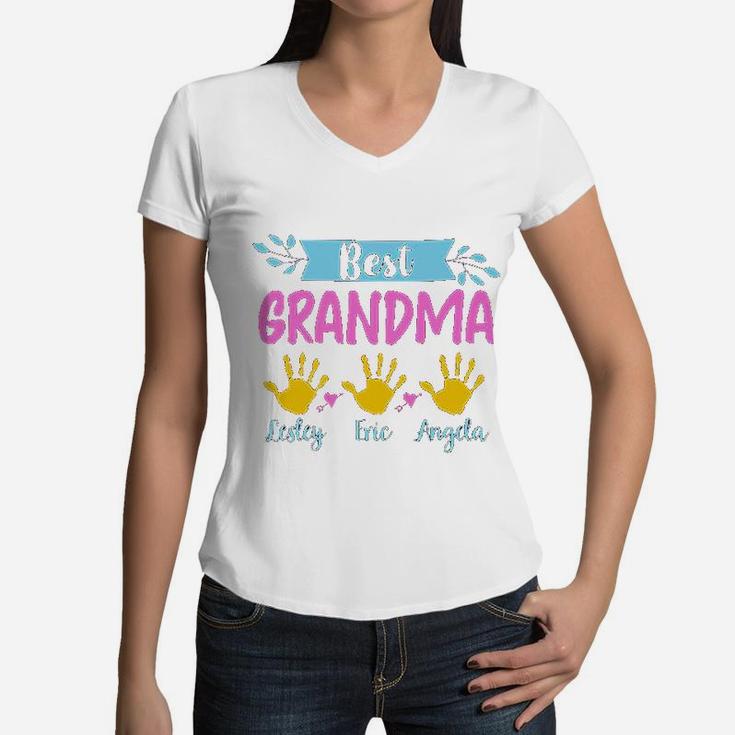 Best Grandma With Grandkids Names Mothers Day Cute Nana Gigi Women V-Neck T-Shirt