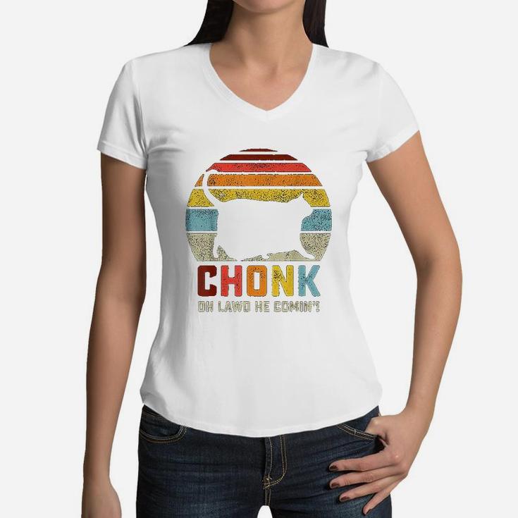 Chonk Cat Scale Meme Funny Retro Style Vintage Cats Memes Women V-Neck T-Shirt
