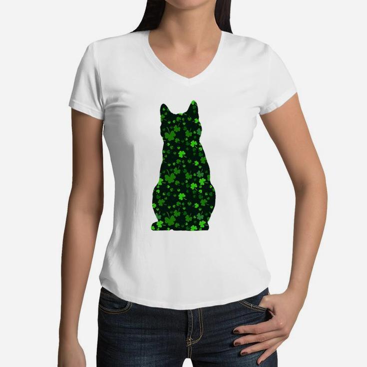 Cute Shamrock Chartreux Mom Dad Gift St Patricks Day Awesome Cat Lovers Gift Women V-Neck T-Shirt