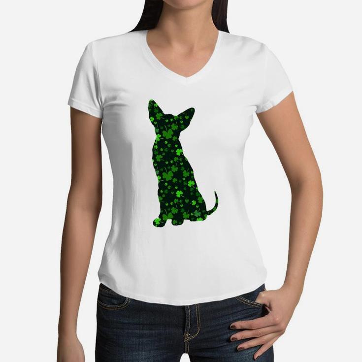 Cute Shamrock Oriental Shorthair Mom Dad Gift St Patricks Day Awesome Cat Lovers Gift Women V-Neck T-Shirt