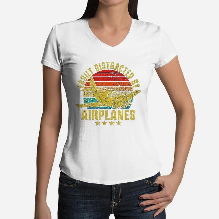 Easily Distracted By Airplanes Funny Vintage Retro Pilot Women V-Neck T-Shirt