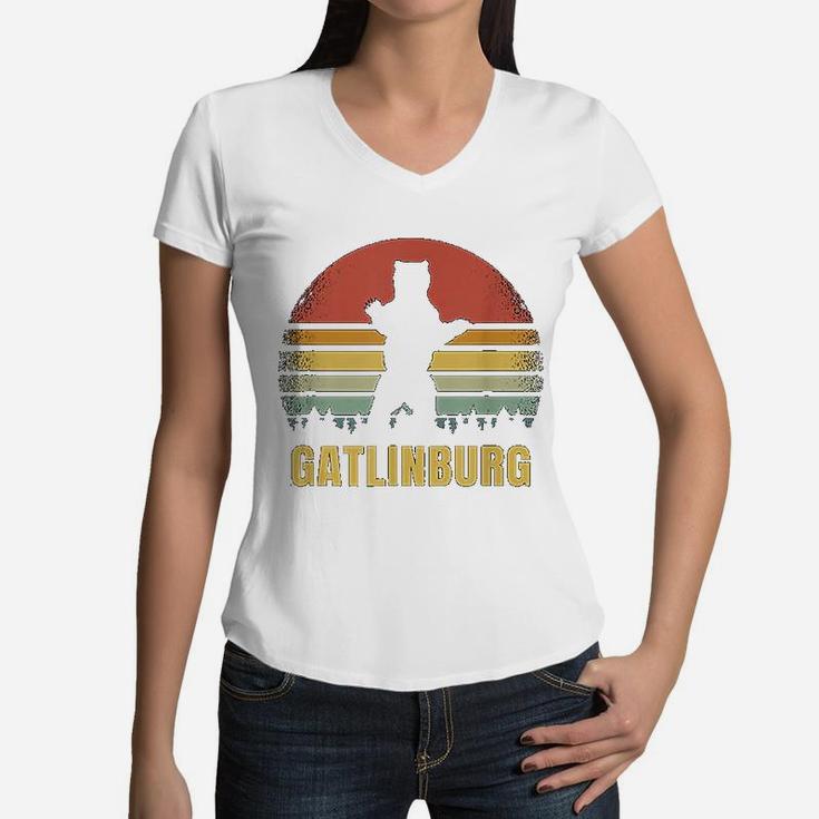 Gatlinburg Tennessee Vintage Bear Tn Distressed 80s Sunset Women V-Neck T-Shirt