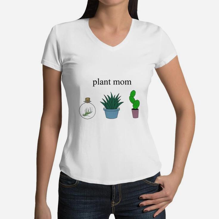 Plant Mom Lovely Women V-Neck T-Shirt