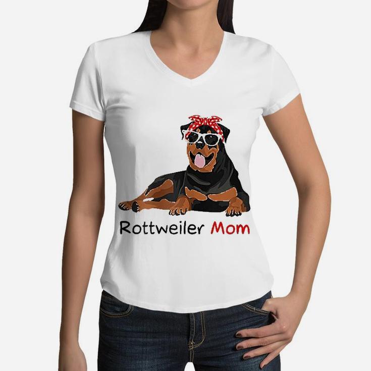 Rottweiler Mom Rottweiler Dog Women V-Neck T-Shirt
