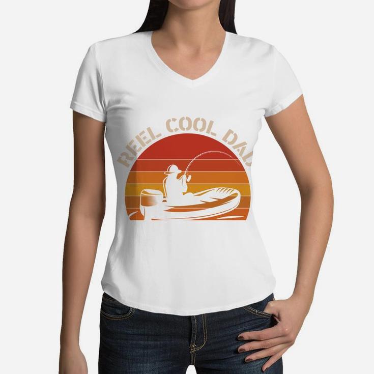 Vintage Gift Reel Cool Dad Fishing Lovers, Fathers Day Gifts Women V-Neck T-Shirt