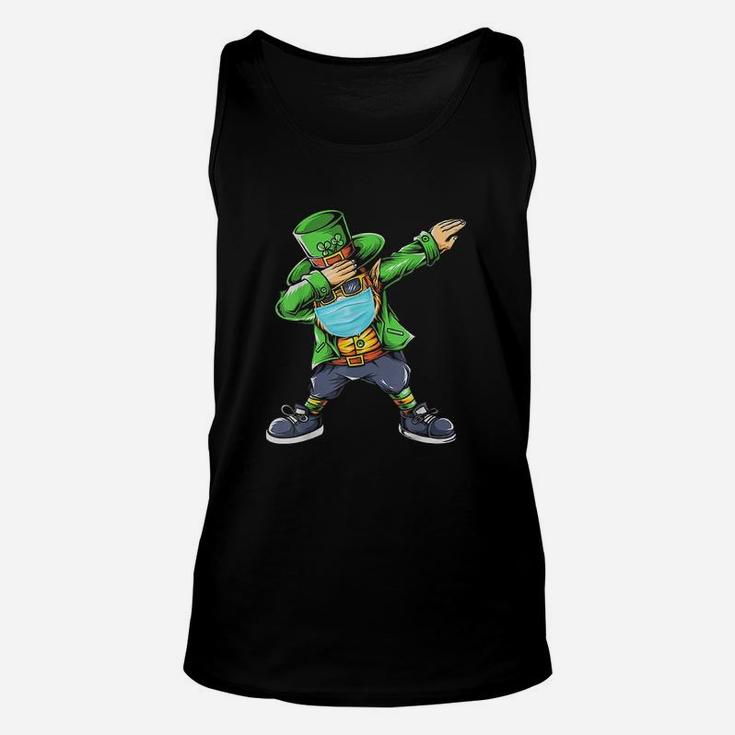 Dabbing St Patrick Day Bearded Man In Glasses And Hat Unisex Tank Top