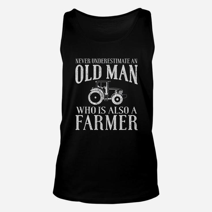 Farmer Funny Gift Never Underestimate An Old Man Farmer Unisex Tank Top