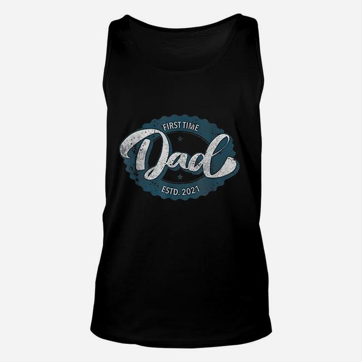 First Time Dad Promoted To Daddy Est 2021 Unisex Tank Top