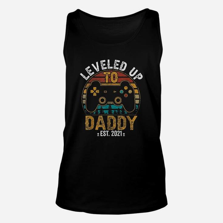 Leveled Up To Daddy 2021 Vintage Soon To Be Dad Est 2021 Unisex Tank Top