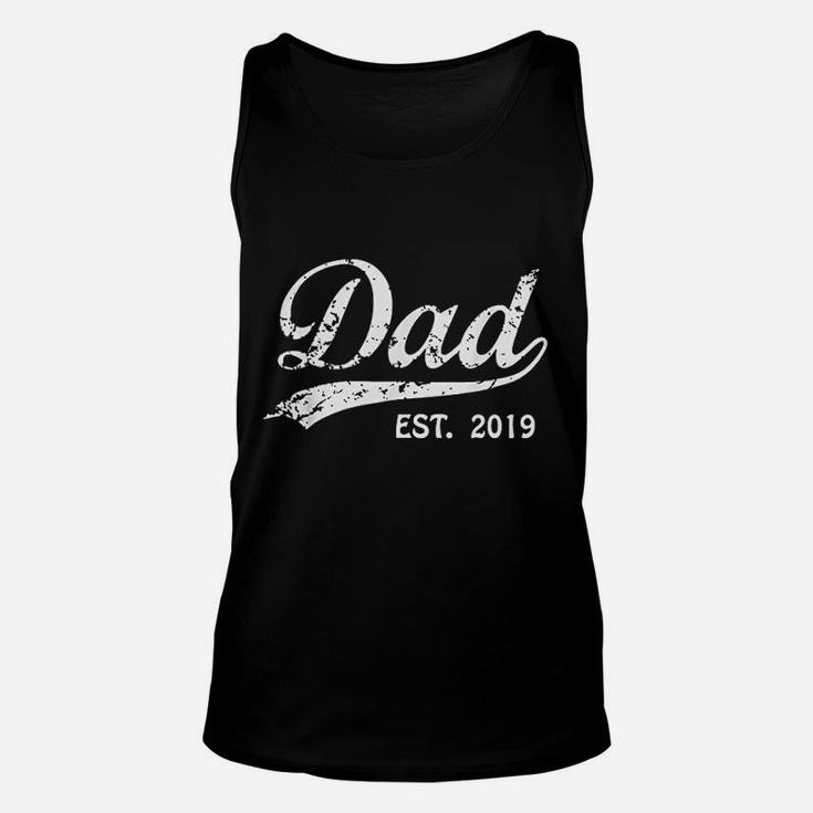 Mens Dad Est 2019 Vintage New Dad Unisex Tank Top