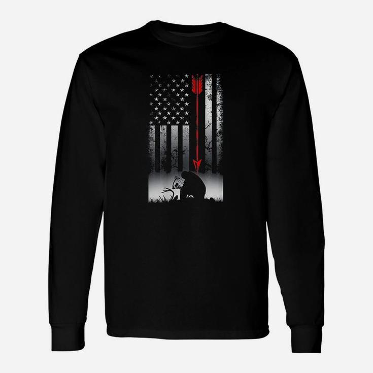 Bow Deer Hunting American Flag For Bow Hunting Long Sleeve T-Shirt