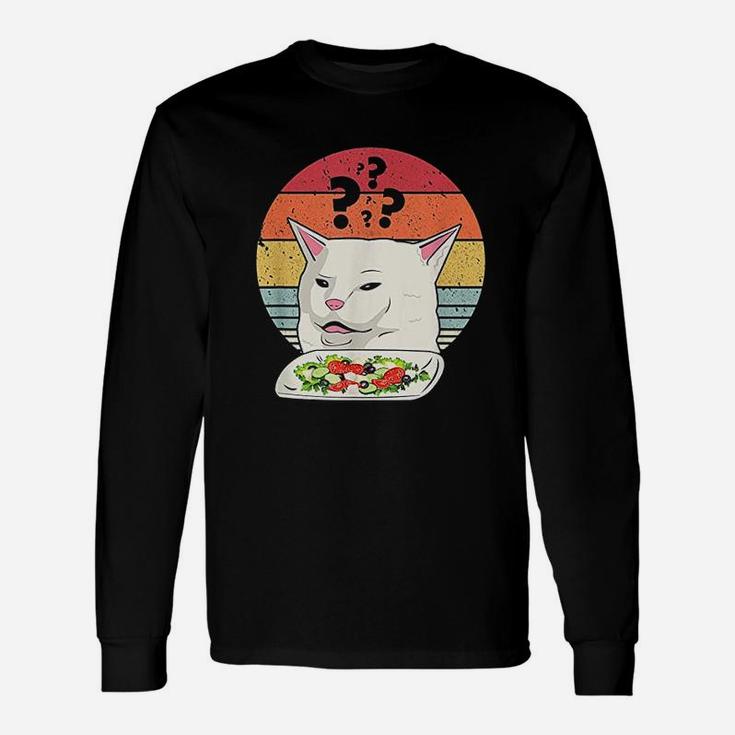 Cat Meme Retro Yelling At Cats Eating Salad Long Sleeve T-Shirt