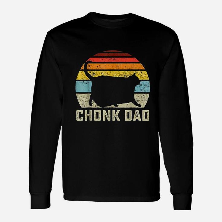 Chonk Cat Dad Scale Meme Retro Style Daddy Cats Memes Long Sleeve T-Shirt