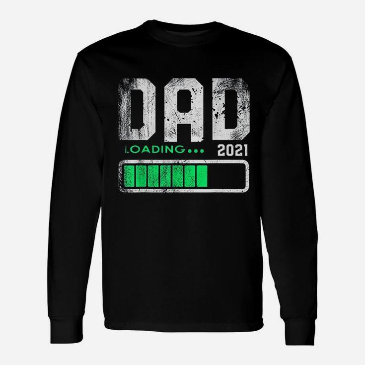 Fathers Day Dad Est 2021 Loading Future New Daddy Baby Long Sleeve T-Shirt