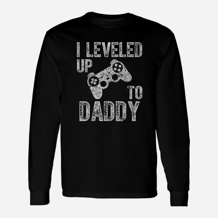I Leveled Up To Daddy Video Gamer Dad Long Sleeve T-Shirt