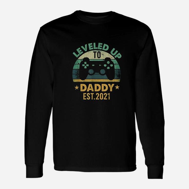 Promoted To Daddy Est 2021 Leveled Up To Daddy Long Sleeve T-Shirt
