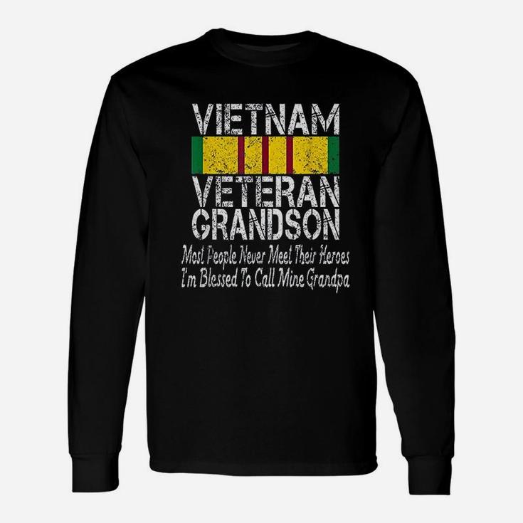 Us Military Vietnam Veteran Grandson Long Sleeve T-Shirt