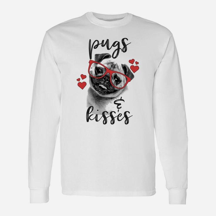 Pugs And Kisses Red Hearts Valentines Graphic Long Sleeve T-Shirt