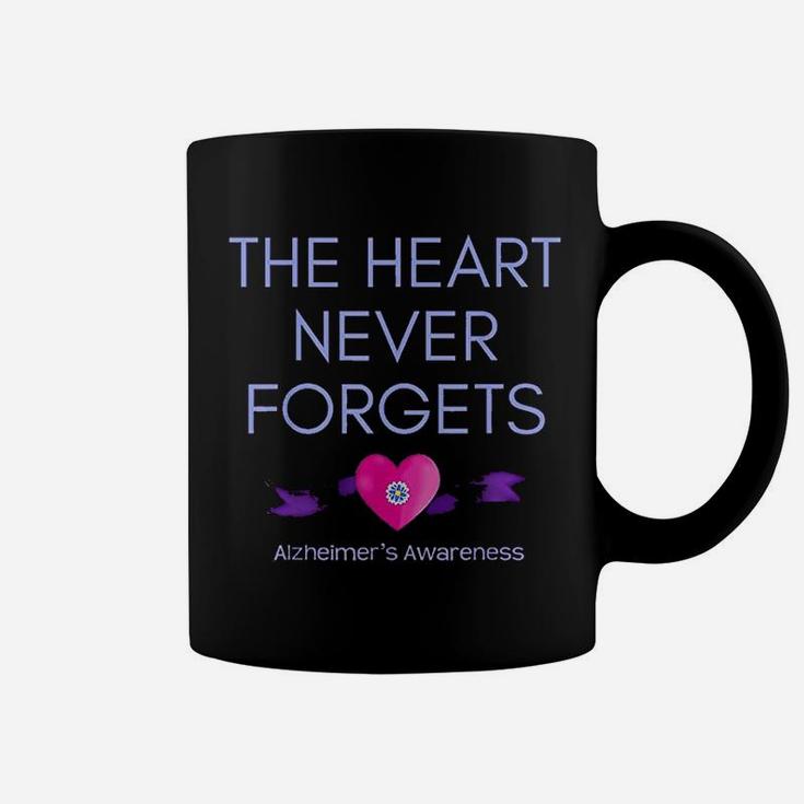 Alzheimers Awareness The Heart Never Forgets Support Coffee Mug
