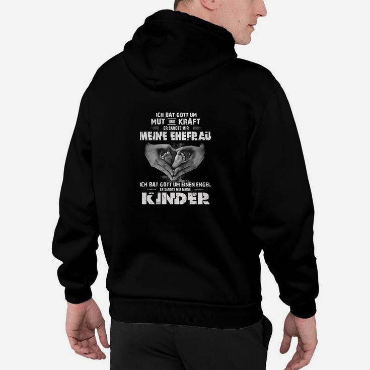 Schwarzes Hoodie mit Engelsflügeln, Inspirierende Botschaft