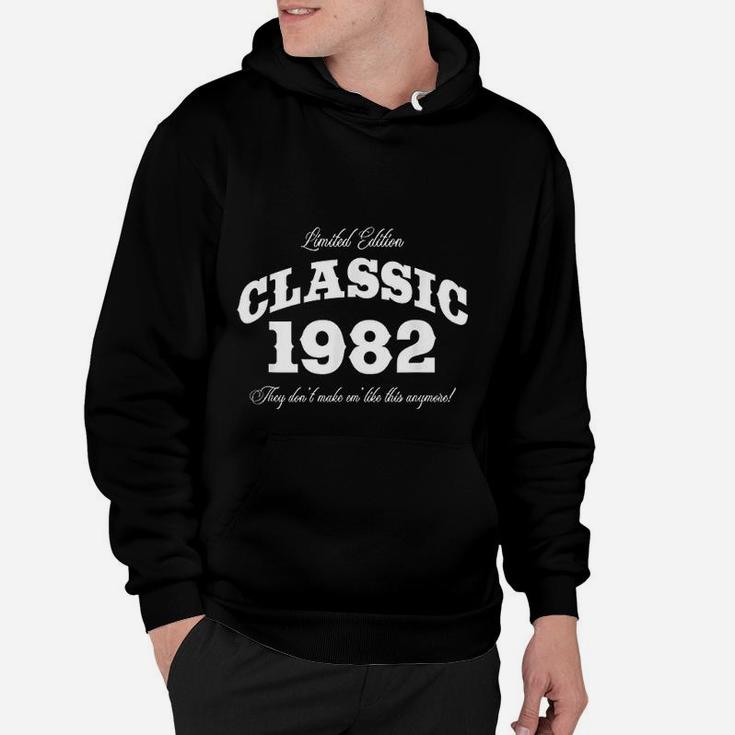 Gift For 40 Years Old Vintage Classic Car 1982 40th Birthday  Hoodie