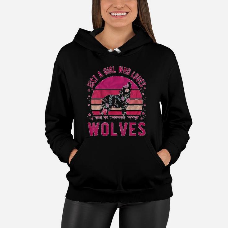 Kids Just A Girl Who Loves Wolves Vintage Retro Gift Women Hoodie