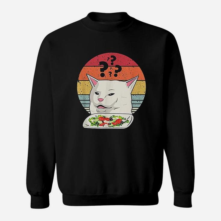 Cat Meme Funny Retro Yelling At Cats Eating Salad Sweat Shirt