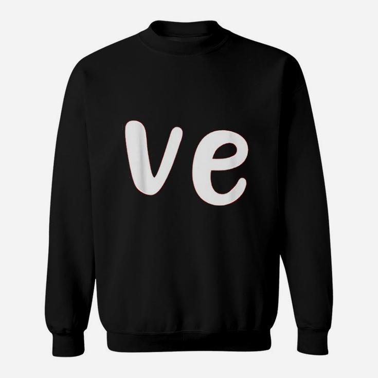 Cute Valentines Day Matching Couple Outfit Gift Love Sweat Shirt