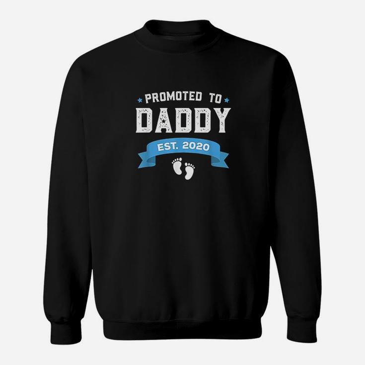 Promoted To Daddy Est 2020 New Dad Gift First Daddy Sweat Shirt