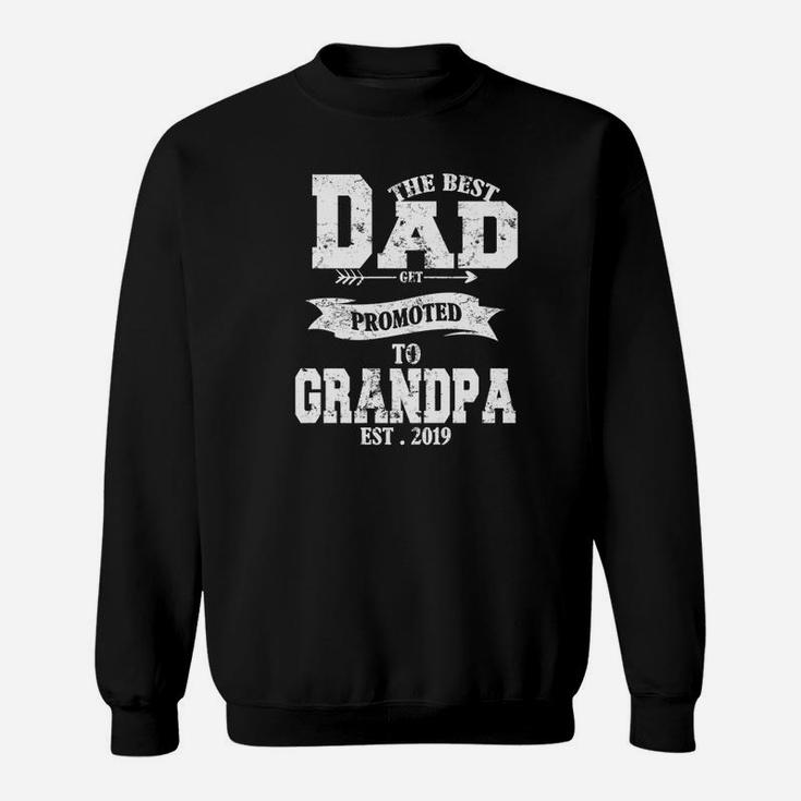 Promoted To Grandpa Est 2019 New Grandpa Fathers Day Sweat Shirt