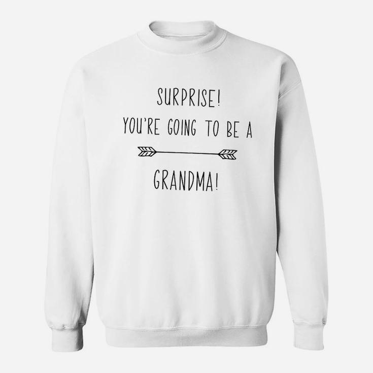 Suprise Pregnancy Announcement Grandma Newborn Sweat Shirt