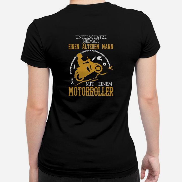 06 Älterer Mann Motorroller Frauen T-Shirt