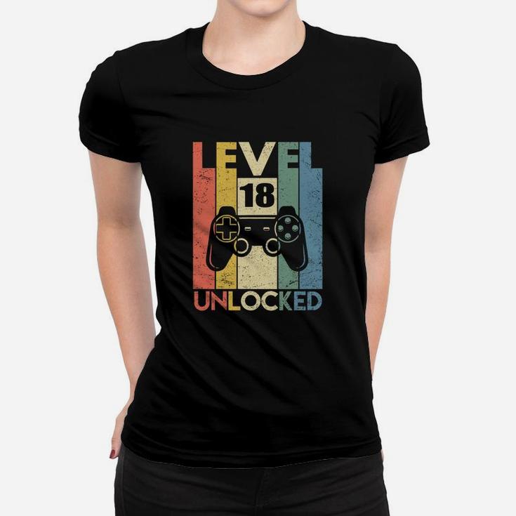 Level 18 Unlocked Video Gamer Birthday  Women T-shirt