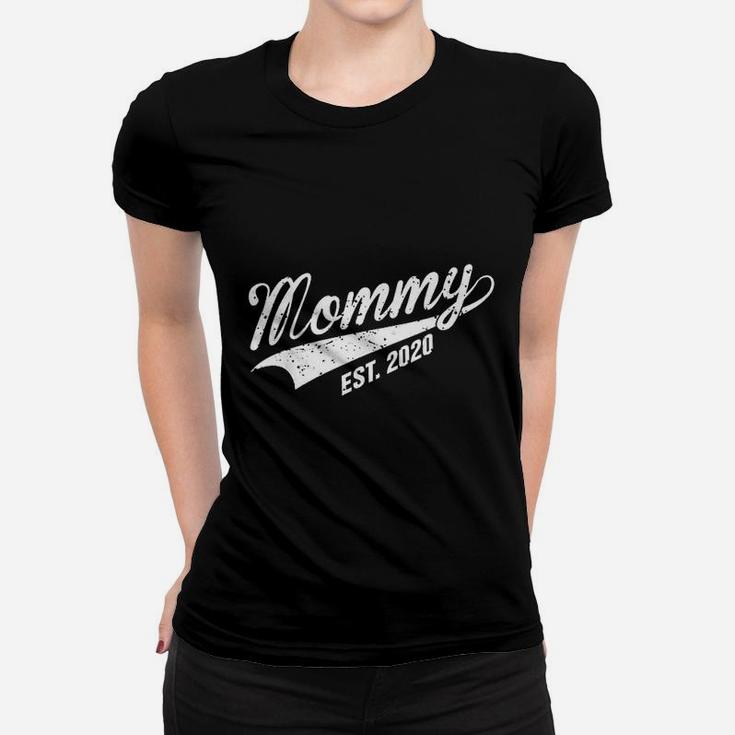 Mommy Est 2020 New Mom First Time Mother Cool Gift Ladies Tee