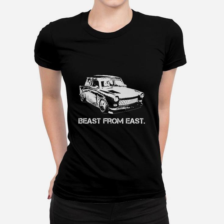 Vintage Auto Beast from East Grafik-Frauen Tshirt für Autofans