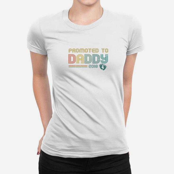 Mens Vintage Promoted To Daddy Est 2018 Gift For New Dad Ladies Tee