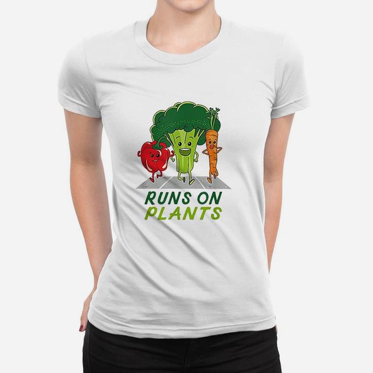 Runs On Plants Vegan Vegetarian Runner Broccoli Gift Vegan Women T-shirt