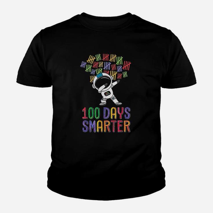 100 Days Smarter 100th Day Of School Dabbing Space Kid T-Shirt