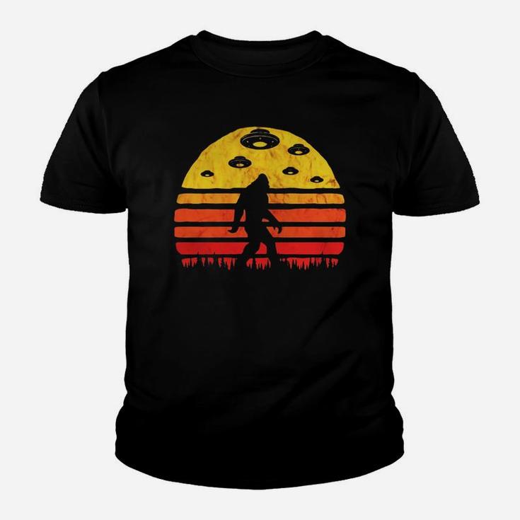 Bigfoot Ufo Abduction - Vintage Believe Retro T-shirt Kid T-Shirt