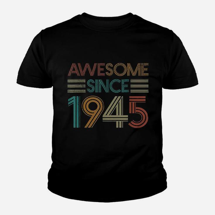 Born In 1945 Retro Vintage 77th Birthday Gifts 77 Years Old  Kid T-Shirt