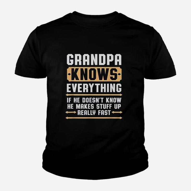 Grandpa Knows Everything Pops Grandpa Gift Kid T-Shirt
