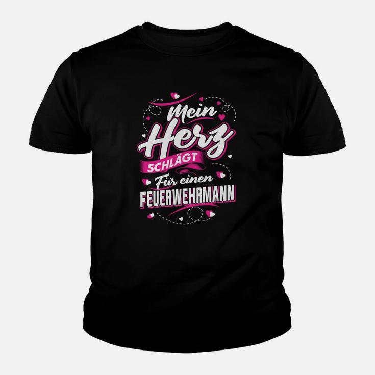 Herz Schlägt Für Einen Feuerwehrmann Kinder T-Shirt