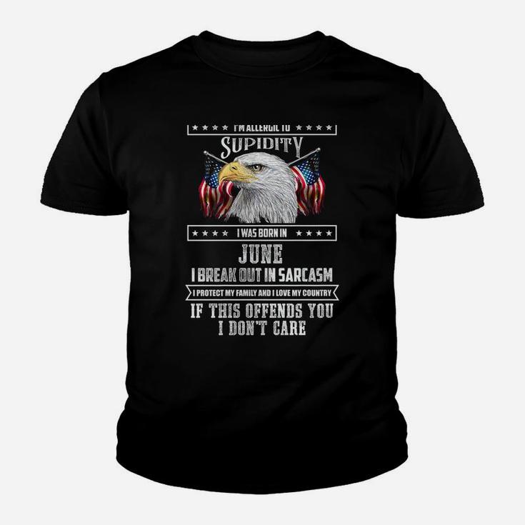 Im A Grumpy Old Man Born In June Fathers Day Gift Kid T-Shirt