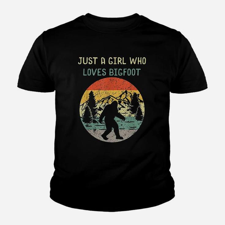 Just A Girl Who Loves Bigfoot Sasquatch Girl Kid T-Shirt