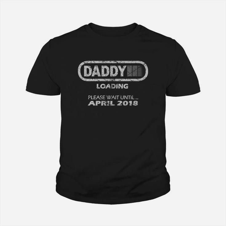 Mens Dad To Be April 2022 New Daddy Gift Loading Vintage  Kid T-Shirt