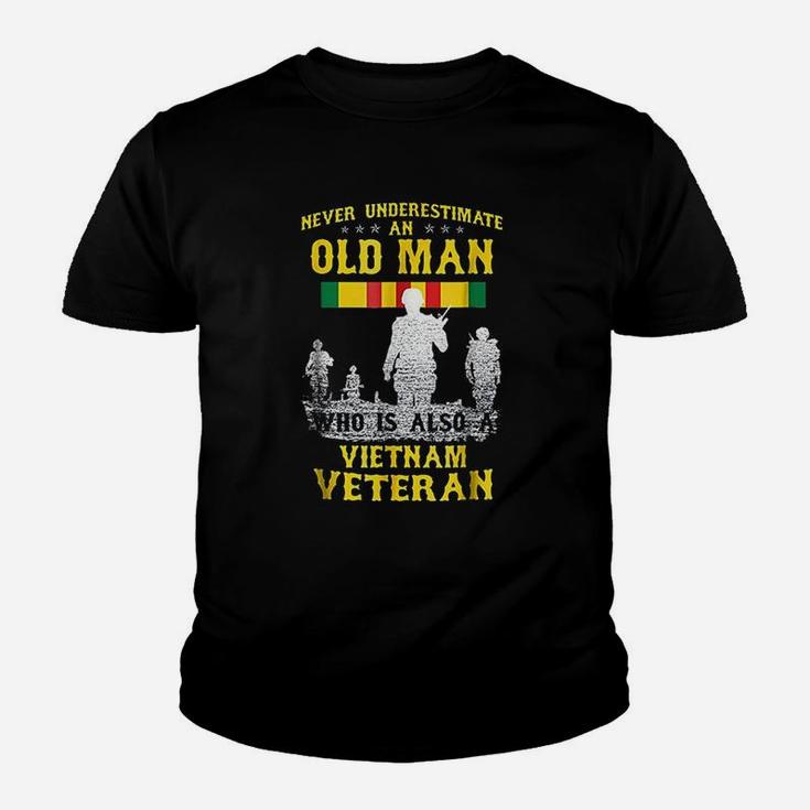 Never Underestimate An Old Man Vietnam Veteran Kid T-Shirt